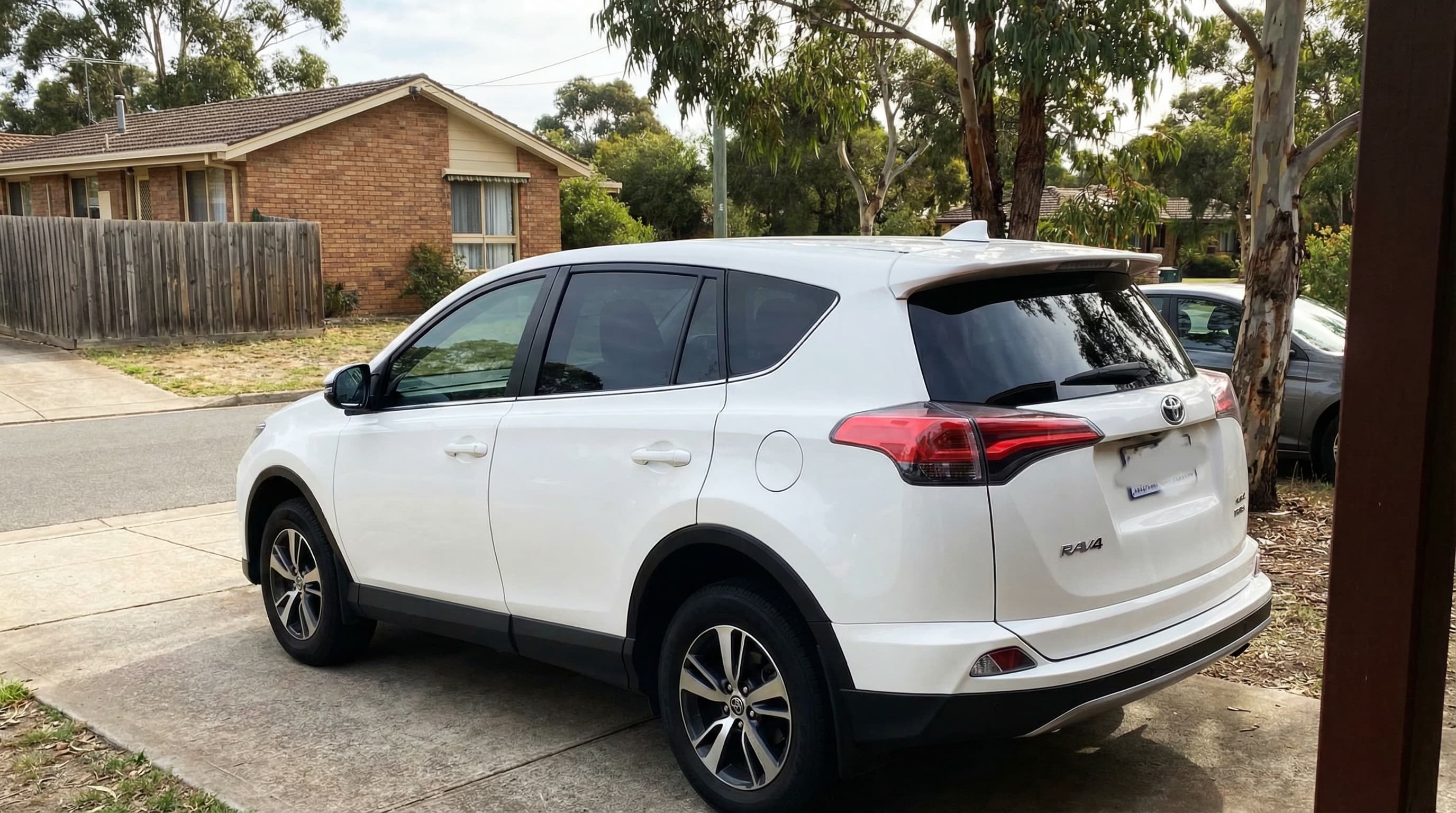 Toyota RAV4 serviced by Solarblock